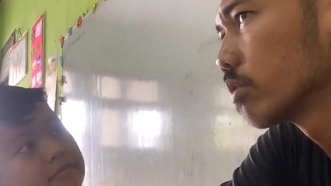 Viral Guru Olahraga di Bekasi Curhat pada Siswanya yang Masih SD, Respons Sang Murid Curi Perhatian