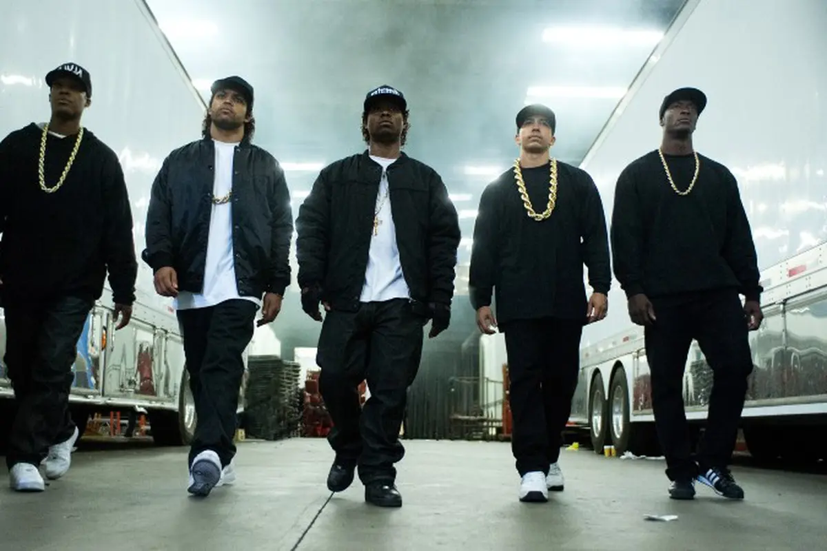 [Bintang] Straight Outta Compton
