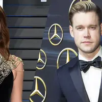 Kendati demikian Emma Watson dan Chord Overstreet tak terlihat datang dan pergi bersama. (Getty Images/Harper's Bazaar)