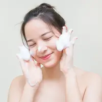 Ilustrasi mencuci muka/copyright shutterstock