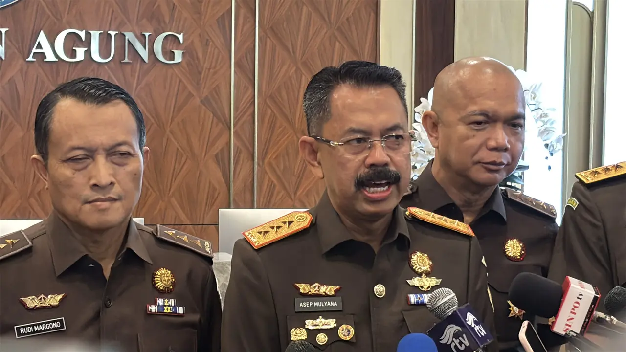 Wakil Jaksa Agung Asep Nana Mulyana di Gedung Kejagung, Jakarta.