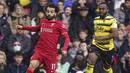 Mohamed Salah dinobatkan sebagai man of the match di laga Liverpool melawan Watford. Ia tercatat menjadi kreator gol pertama yang dilesatkan oleh Sadio Mane dan berhasil mencetak gol di menit ke-54. Salah mendapatkan 63,7% suara lewat voting si situs resmi Liga Inggris. (PA via AP/Tess Derry)