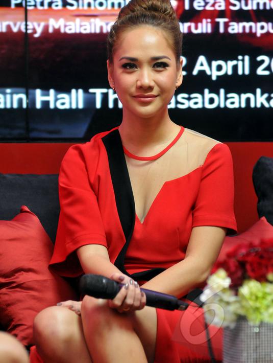 Bunga Citra Lestari saat ditemui di Hotel Dharmawangsa, Jakarta, Rabu (1/4/2015). BCL mengatakan  jarak bukan menjadi masalah yang berarti dalam menjalin hubungan dengan sang suami, Ashraf Sinclair. (Liputan6.com/Panji Diksana)