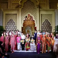 Sederet desainer terkemuka asal Indonesia pamerkan koleksi busana lebaran mereka di Raya Fashion Fest 2025. (Foto/Dok: instagram.com/centralparkmall)