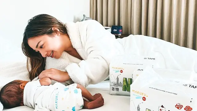 6 Potret Nikita Willy Usai Satu Bulan Melahirkan, Dipuji Sudah Kembali Langsing