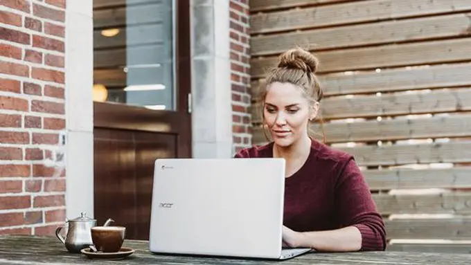 Cara zodiak mencari uang/copyright Unsplash.com/Anete Lusina