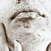 Apa saja kandungan aktif pada skincare yang bisa mengatasi kulit wajah yang kering?  | ilustrasi kulit kering | pexels.com/@ricardo-garcia-211844