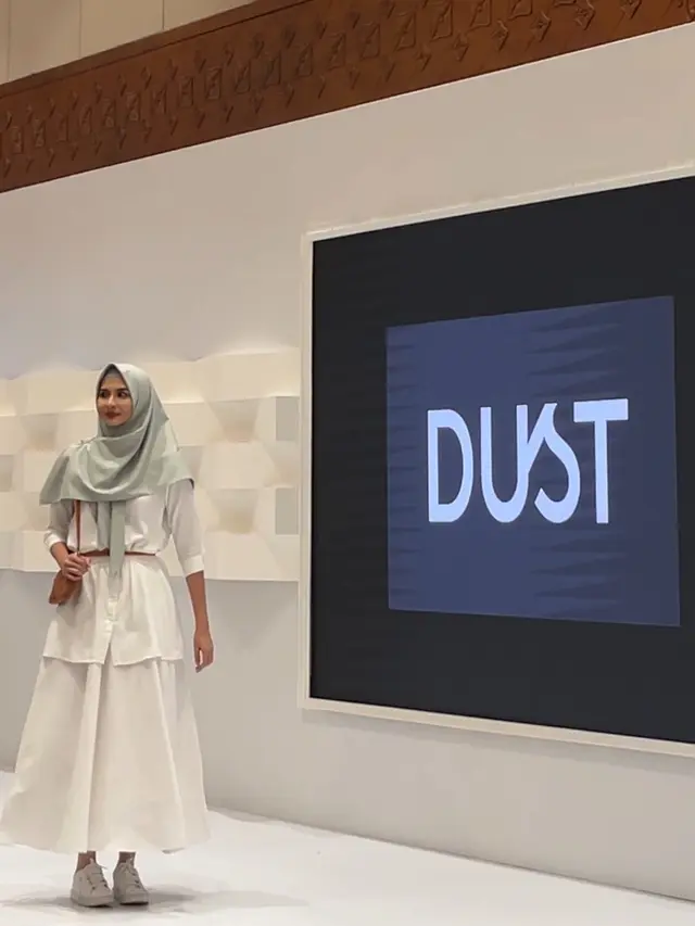 DUST