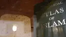Masjid ini berjasa menyelamatkan kaum Yahudi dari pembantaian Nazi Jerman yang kala itu menyerang Prancis. (Bola.com/Vitalis Yogi Trisna)