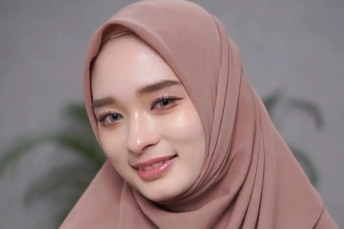 Inara Rusli (https://www.instagram.com/p/CtI75nCg46y/)