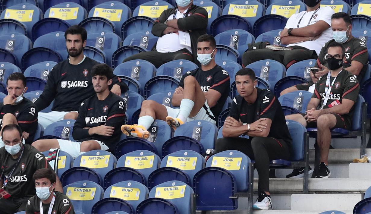 Cristiano Ronaldo absen saat pertandingan  antara Portugal kontra Kroasia di UEFA Nations League. (AP/Miguel Angelo Pereira)