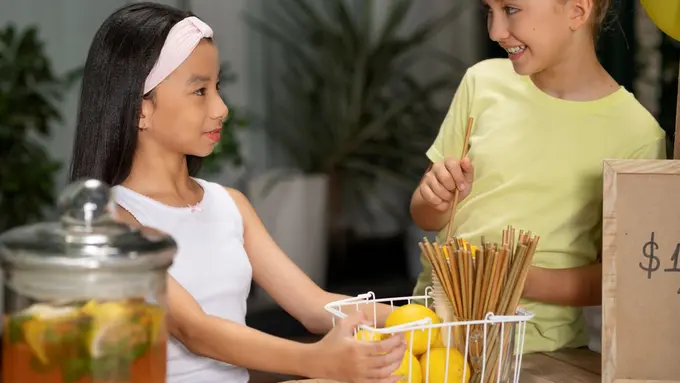 Mengenal Aktivitas Kindness Jar Bareng Anak untuk Bangun Hati Positif Sejak Dini