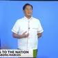 Gambar dari video yang diposting di halaman Facebook Bongbong Marcos, kandidat presiden dan mantan senator Ferdinand Marcos Jr mengeluarkan pernyataan kepada media pada Senin, 9 Mei 2022 di Manila, Filipina. (Facebook/AP)