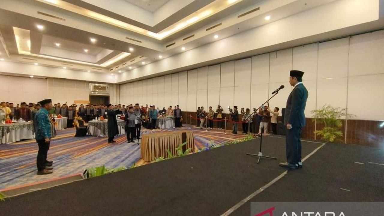 Menag RI Lantik 76 Hakim dan 13 Pengawas STQH Nasional XXVIII di Kendari, Siap Lahirkan Generasi Qurani Unggul