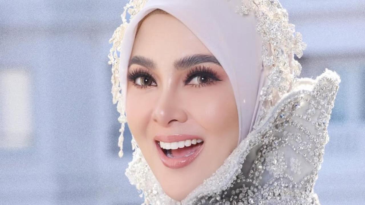 Pesona Busana Para Artis Indonesia yang Pernah Hadiri Festival Film Cannes, Sukses Curi Perhatian