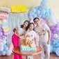 Nicky Tirta dan mantan istri dalam ulang tahun anak (Sumber: Instagram/nickytirta)