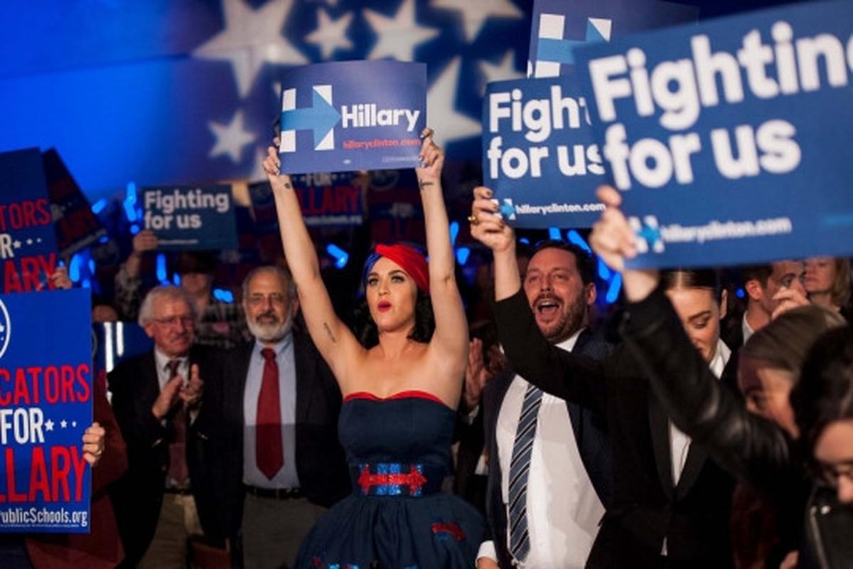 Aksi Katy Perry jadi 'juru kampanye' Capres AS Hillary Clinton