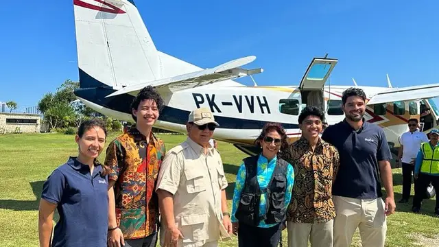 Saat Berkunjung ke Rumah Eks Menteri Kelautan dan Perikanan RI, Calon Presiden dari Partai Gerindra, Prabowo Subianto Menasehati Susi Pudjiastuti agar Berhenti Merokok . (Foto: Dok. Instagram @susipudjiastuti115)