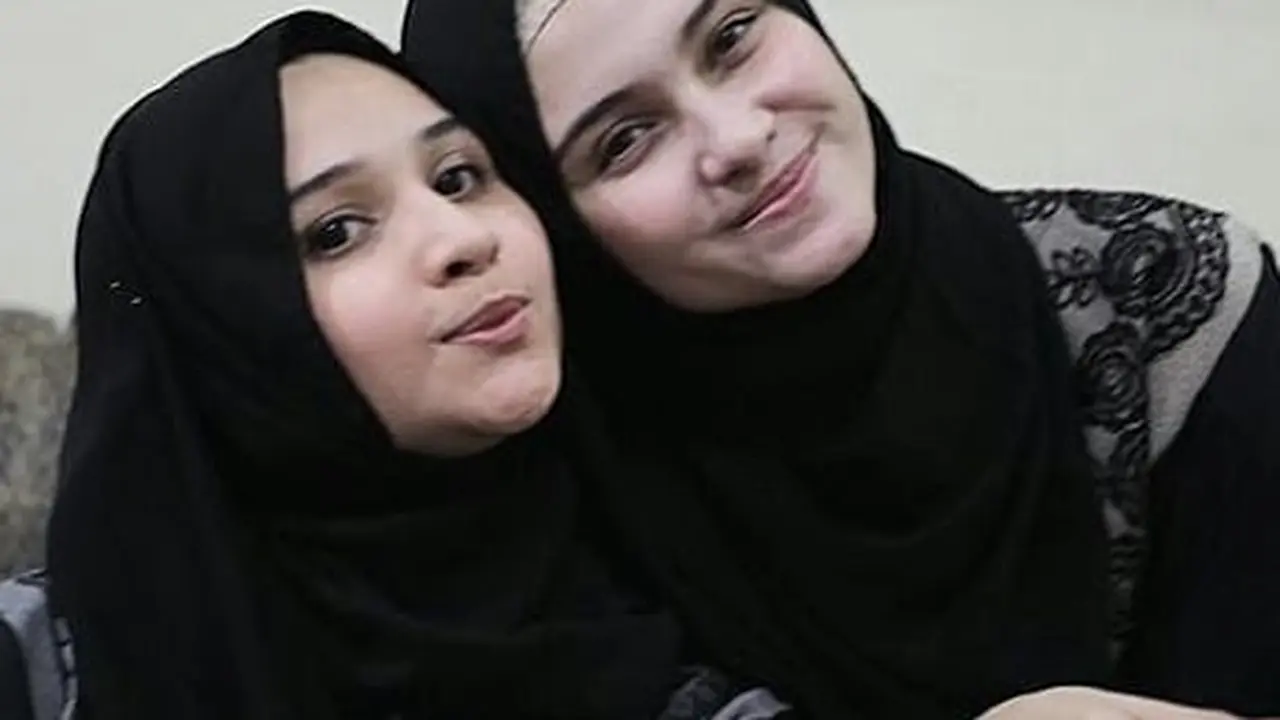 Momen kebersamaan Sarah dan Zee Zee Shahab