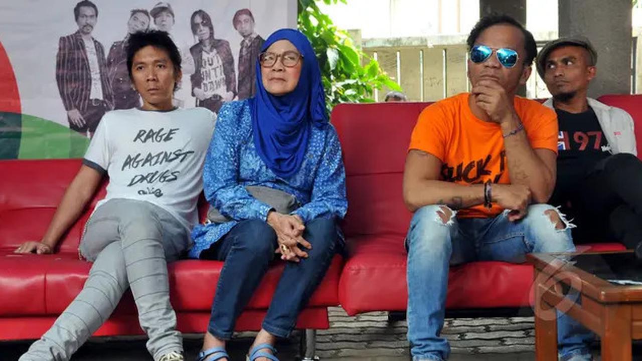 Rumah Duka Bunda Iffet di Markas Slank Jalan Potlot Didatangi Kerabat hingga Musisi