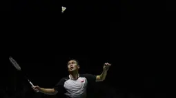 Ganda putra Indonesia, Hendra Setiawan / Mohammad Ahsan, saat melawan Takuro Hoki / Yugo Kobayashi, pada Indonesia Open 2019 di Istora Senayan, Sabtu (20/7). Hendra / Ahsan menang 17-21, 21-19 dan 21-17. (Bola.com/Vitalis Yogi Trisna)