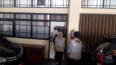 Buntut OTT Bupati Klaten, Ruang Kerja Bupati hingga Sekda Digeledah