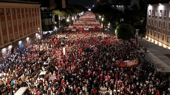 Ada Jejak Trump di Balik Lebih dari Sebulan Demonstrasi di Albania