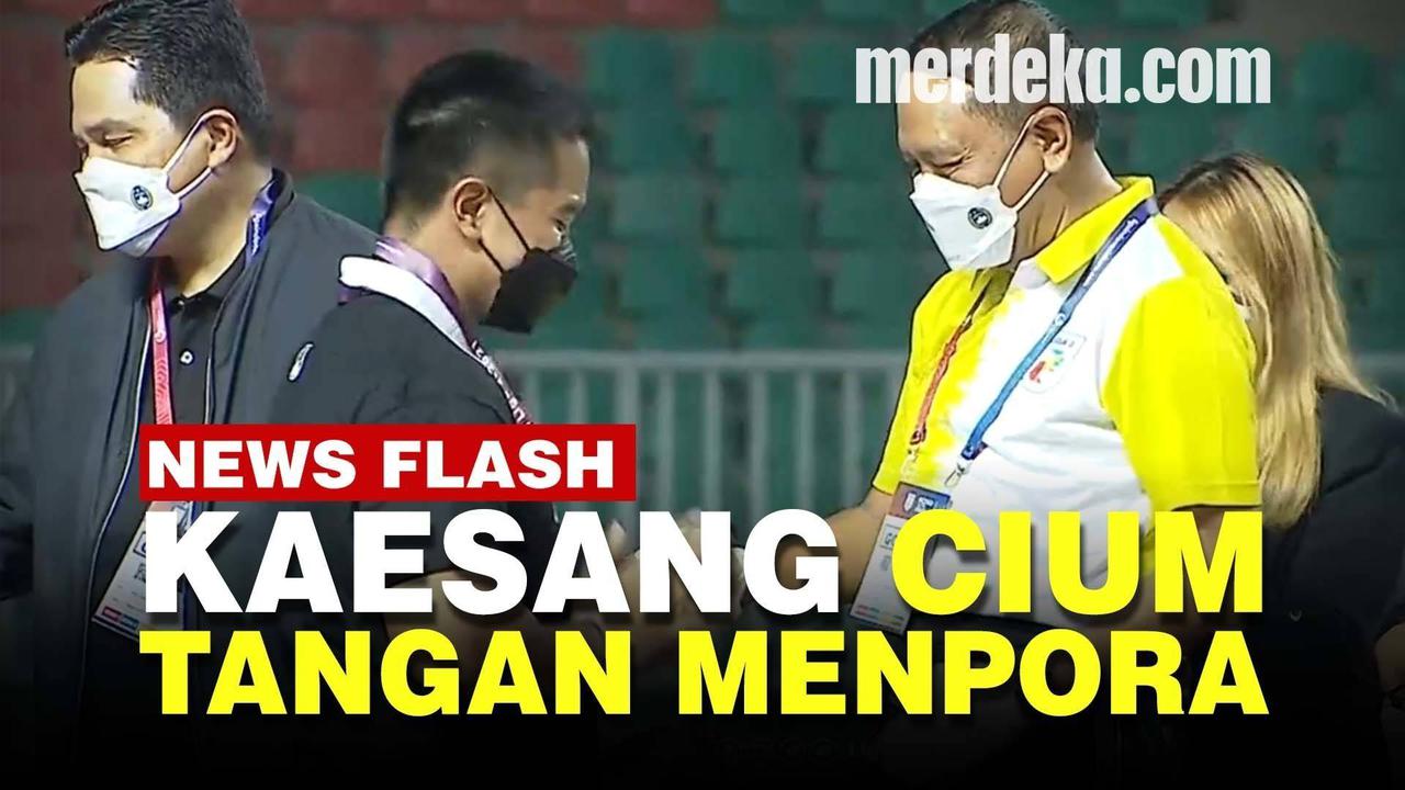 VIDEO: Momen Kaesang Cium Tangan Menpora Usai Persis Solo Juara Liga 2
