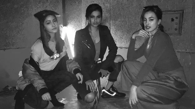 Potret Persahabat Pemain Film SIN (sumber: instagram/carmelavdkruk)