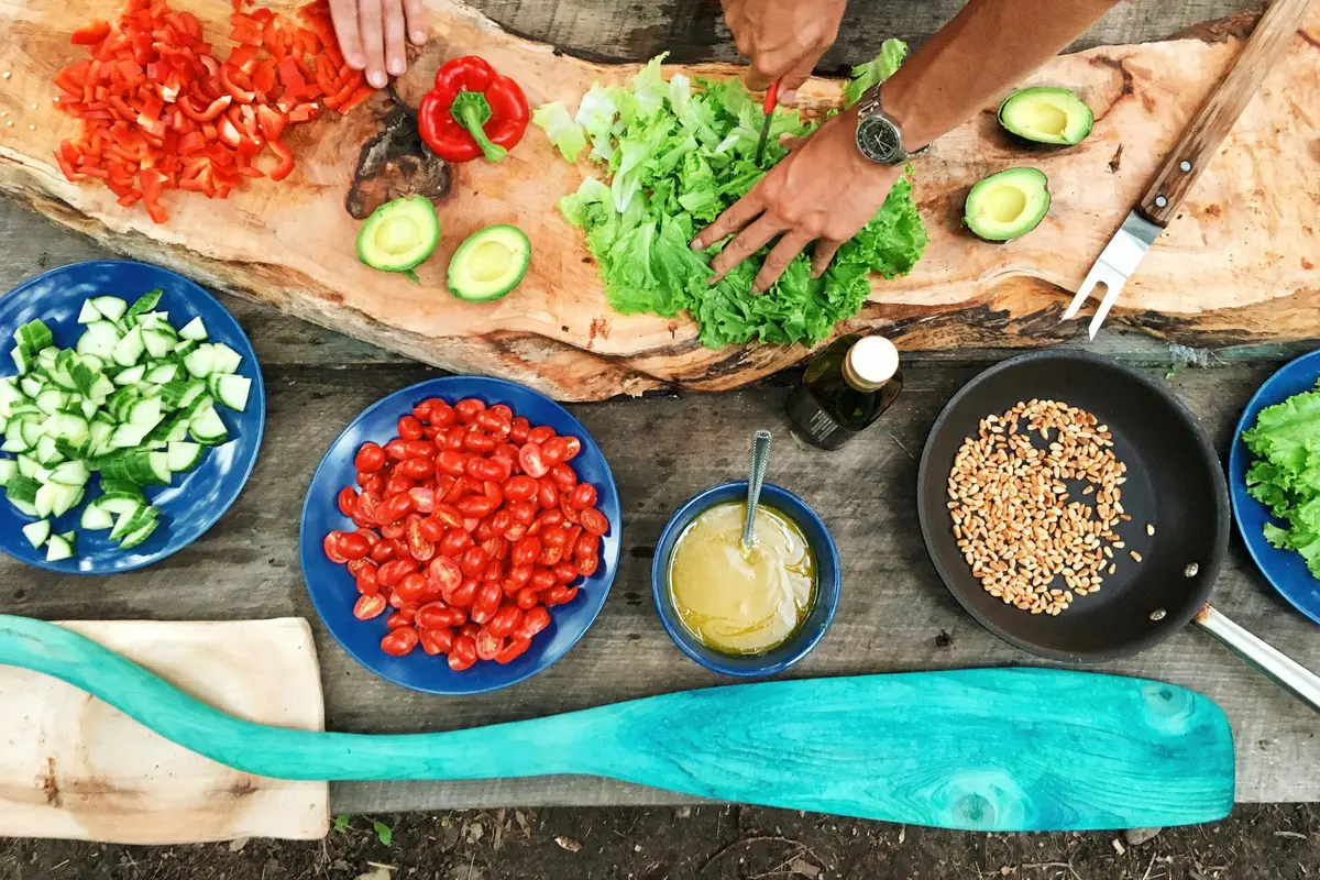 Jenis Makanan yang Harus Dihindari Saat Sahur dan Aman Untuk Lambung (Photo by Pexels.com)