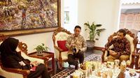 Tim PLN yang dipimpin oleh Vice President Pre-Construction PT. PLN Indonesia Power, Aswindo,  temua bupati Banyuwangi Ipuk Fiestiandani di Pendopo Shaba  Swagata Blambangan Banyuwangi (Istimewa)