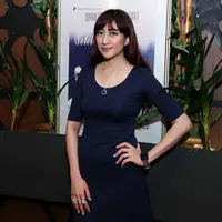 Berkat peran sebagai Sarmila dalam sinetron Melodi Cinta, nama Helmalia Putri langsung melejit. Berkat kesuksesan sinetron itu, namanya sering dipanggil Sarmila. (Deki Prayoga/Bintang.com)