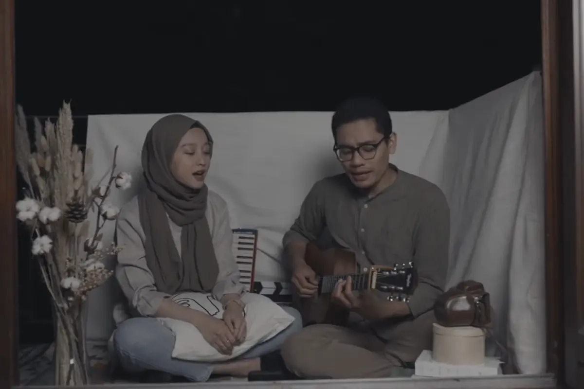 Paul dan Gita Savitri