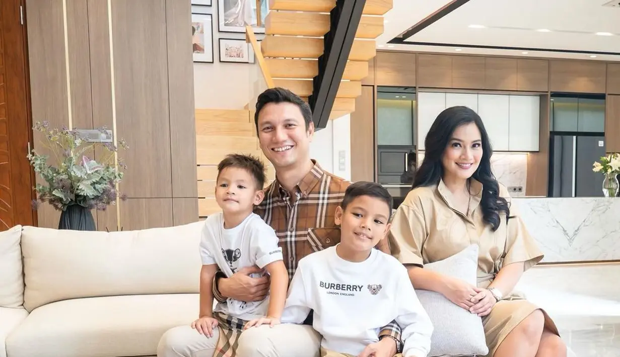 Titi Kamal dan Christian Sugiono (Instagram/titi_kamall)