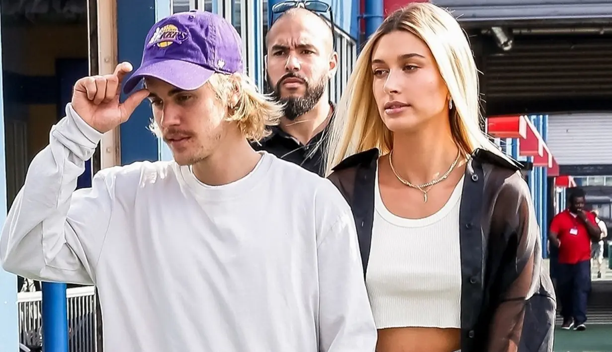 Beberapa hari setelah hadir di New York Fashion Week, Justin Bieber dan Hailey Baldwin dikabarkan sudah menikah. (Entertainment Tonight)