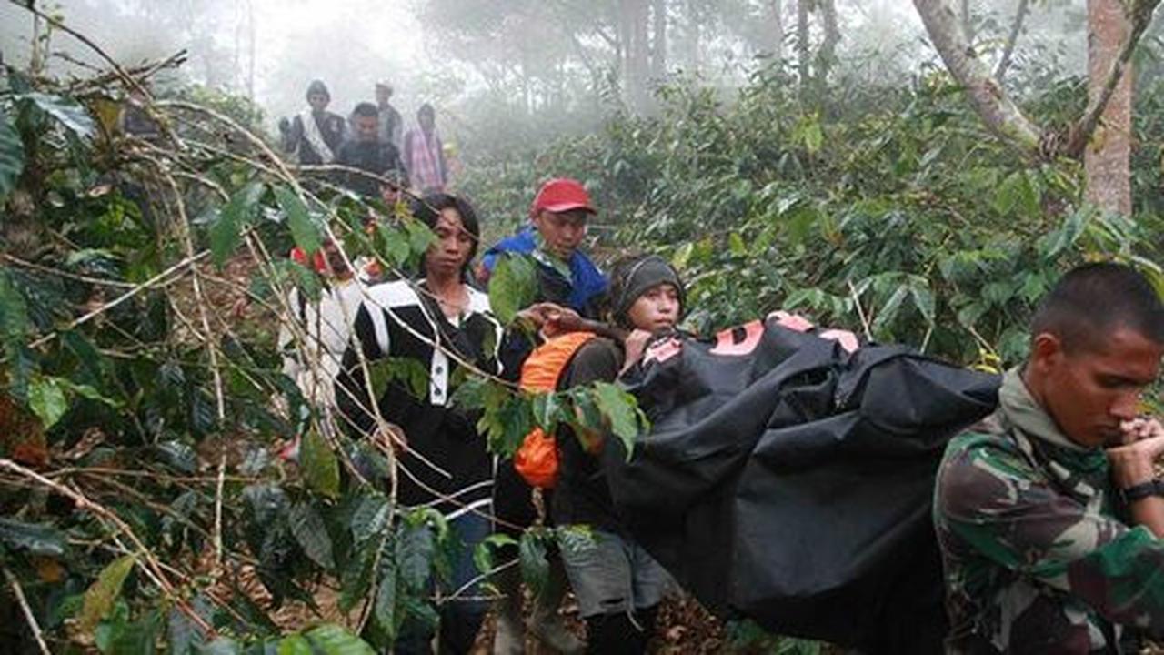 Pesawat kecelakaan, kejutan Riza buat sang ayah berubah menjadi duka