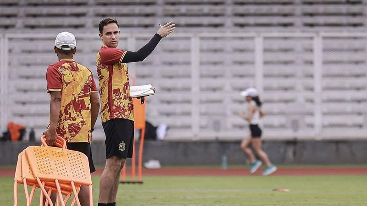 Paul Munster Pastikan Tetap Latih Bhayangkara FC untuk Super League Musim Depan