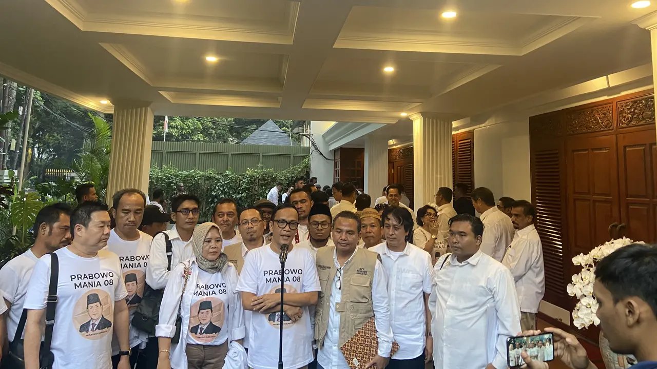 Ketua Umum Jokowi Mania (Joman) Emmanuel Ebenezer, menyampaikan dukungan kelompoknya terhadap Prabowo Subianto untuk maju sebagai calon presiden 2023.