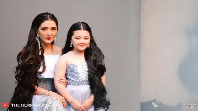 6 Pemotretan Keluarga The Hermansyah, Gaya Rambut Ashanty Curi Perhatian