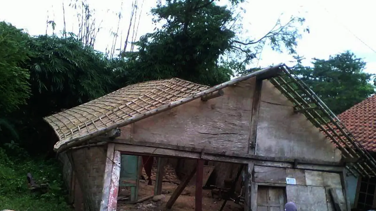 Tanah bergerak