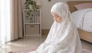 Pilihan Mukena Anak Katun yang Nyaman untuk Menemani Si Kecil Beribadah