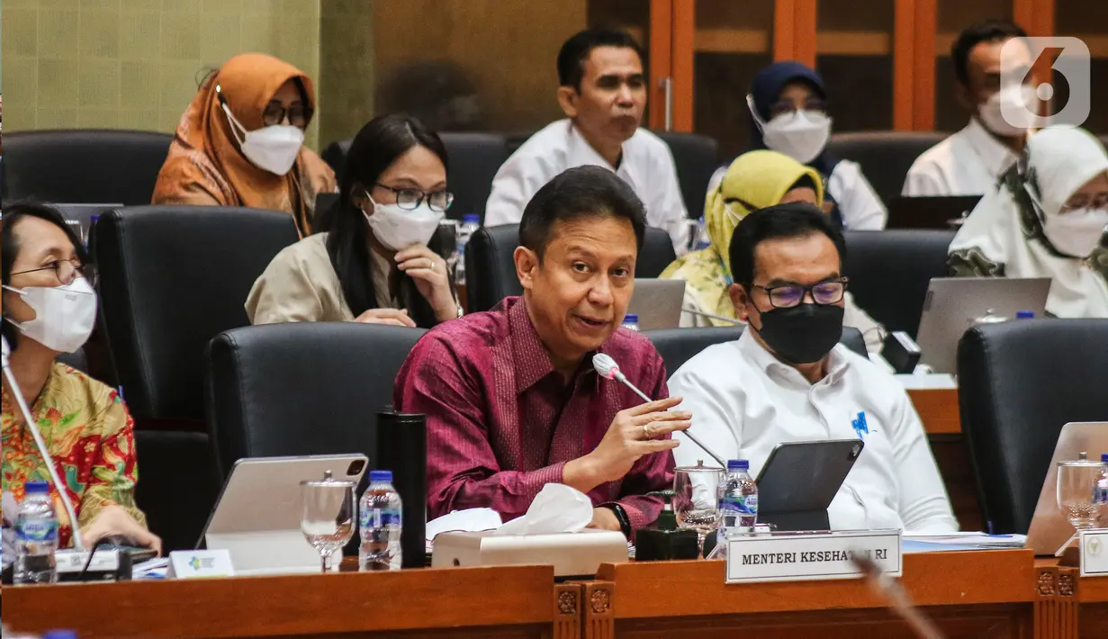 Menteri Kesehatan Budi Gunadi Sadikin mengikuti Rapat Kerja dengan Komisi IX DPR di gedung Parlemen, Jakarta, Senin (7/11/22). Bahasan rapat tersebut juga termasuk penjelasan mengenai Alokasi Anggaran Penanganan Stunting Tahun 2022 dan Evaluasi Pelaksanaan Penanganan Stunting. (Liputan6.com/Angga Yuniar)