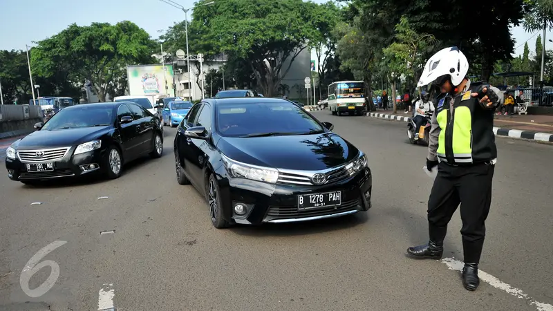 20160831-Hari Kedua Pemberlakuan Sistem Ganjil Genap-Jakarta