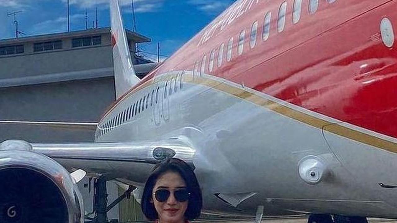 Mengabadikan Momen Bersama Pesawat Kepresidenan <br>