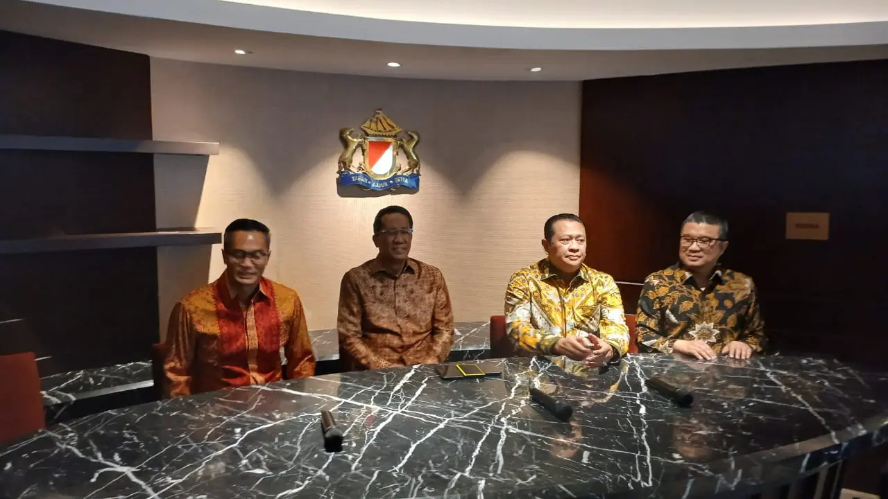 Menteri Hukum dan Hak Asasi Manusia (Menkumham) Supratman Andi Agtas mengucapkan selamat atas terpilihnya kepengurusan baru Kamar Dagang dan Industri (Kadin) Indonesia