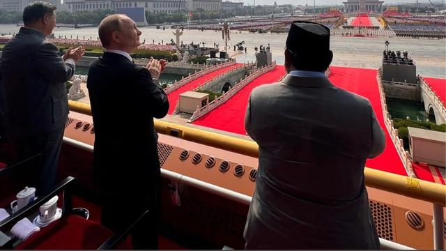Presiden Prabowo Subianto foto bersama para pemimpin negara di China.