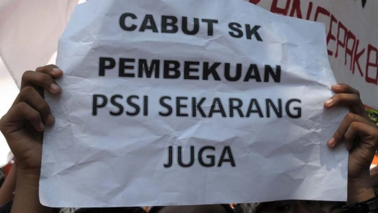 Tuntut pencabutan sanksi PSSI, Jakmania geruduk Kemenpora