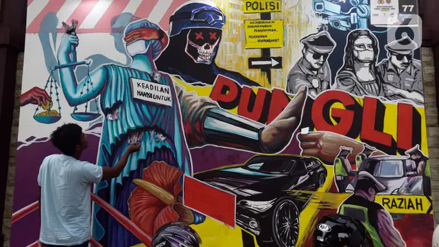 FOTO: Mural Kritik Polisi Bertebaran di Lapangan Bhayangkara Mabes Polri