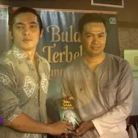 Film yang dibintangi Abimana Aryasatya selalu menuai sukses, namun semuanya bergenre drama. Benarkah Abimana kapok berakting dalam film non drama lantaran film tersebut tidak laku di pasaran?