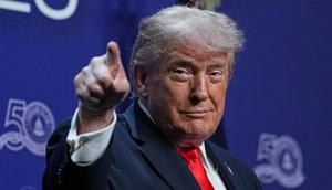 Presiden Amerika Serikat (AS) Donald Trump berbicara di Raymond F. Kravis Center for the Performing Arts di West Palm Beach, Florida, Jumat, 1 Mei 2026. (AP Photo/Matt Rourke)